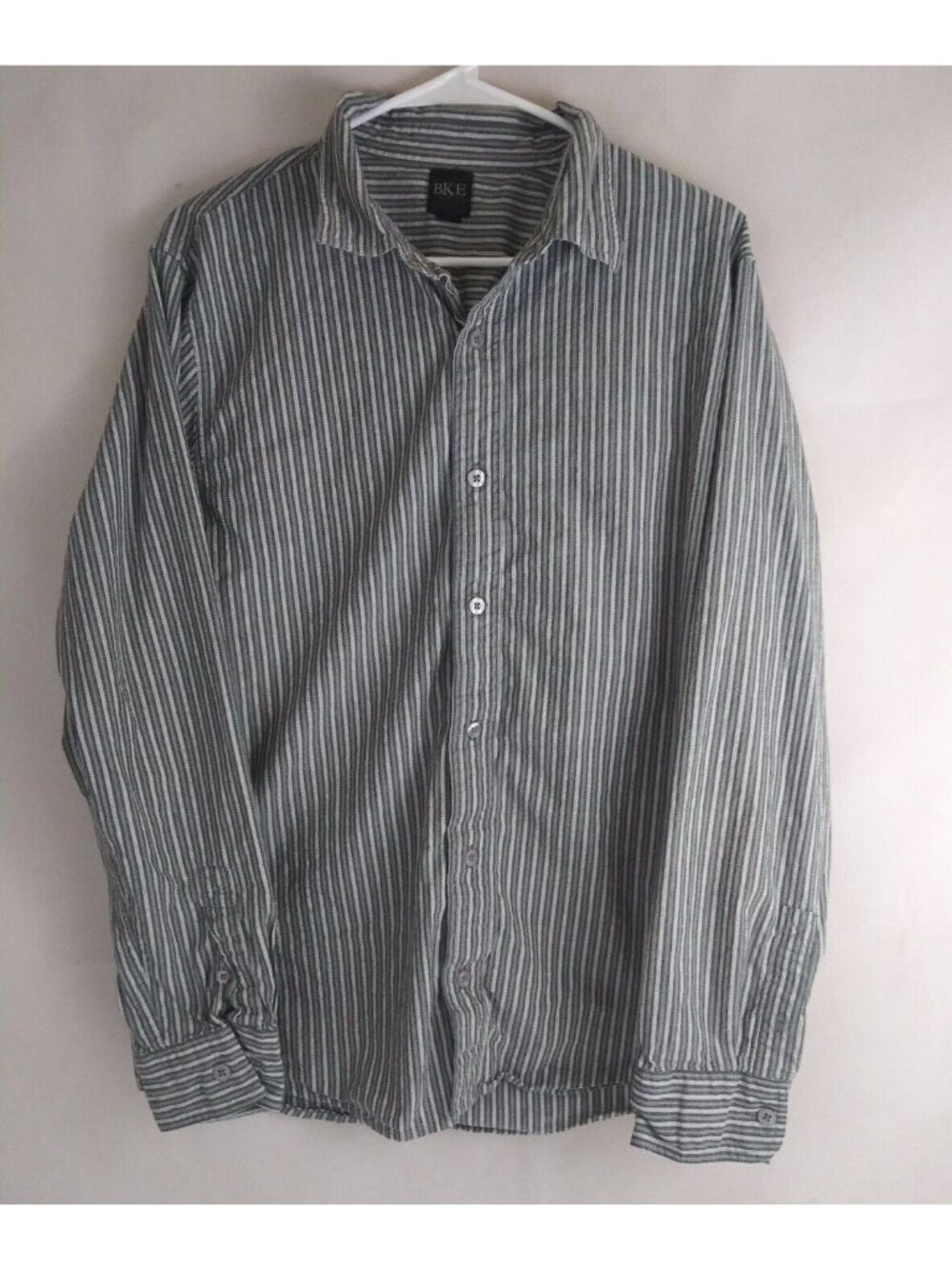 BKE Contour Men's Gray & White Striped Dress Shirt Size Large 100% Cotton